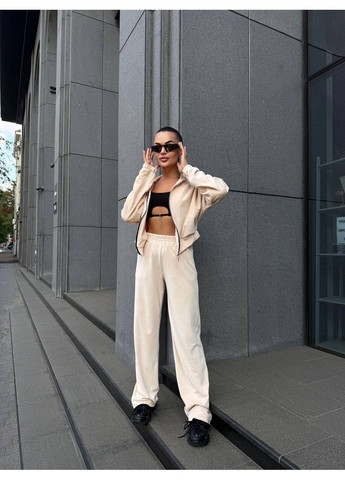 Велюровый женский костюм двойка: укороченная кофта и брюки свободного кроя MonCher (352529254)