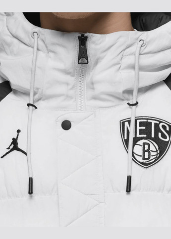 Біла демісезонна куртка чоловіча jordan brooklyn nets courtside dn9769-043 зима біла Nike