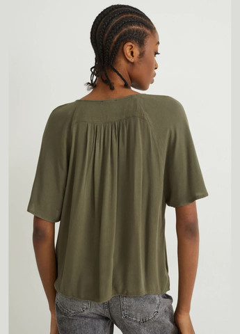 Оливковая (хаки) летняя блуза из вискозы C&A