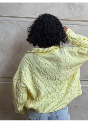 Желтый демисезонный 💥 оверсайз свитер с узором «косы» и воротничком-поло – идеальный стиль для холодного сезона! размерная сетка в описании Vione