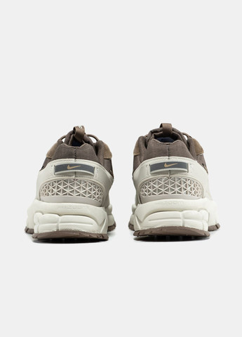 Кросівки жіночі і чоловічі Nike Air Zoom Vomero Roam Light Bone Mink Brown | Найк Еір Зум Вомеро Роам коричневі No Brand коричневі демісезони (345562946)