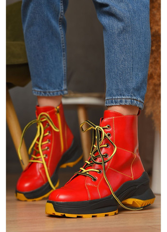 Черевики жіночі демісезонні червоного кольору Let's Shop (372113380)
