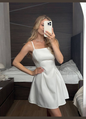 Молочна повсякденний сукня жіноча Гермес однотонна