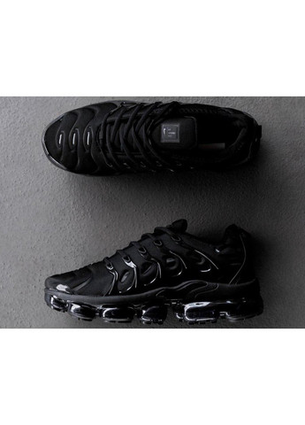 Чорні Осінні кросівки чоловічі nike air vapormax plus black найк аір вапормакс No Brand