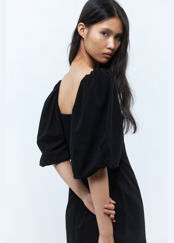Черное платье H&M однотонное