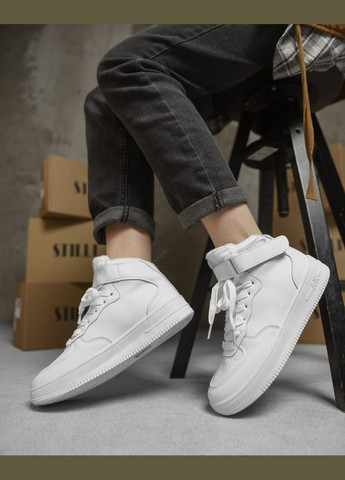 Стильные женские зимние кроссовки на меху белые No Brand белые зима (315607716)