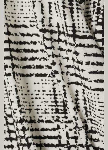 Чёрно-белую блуза с к/р H&M