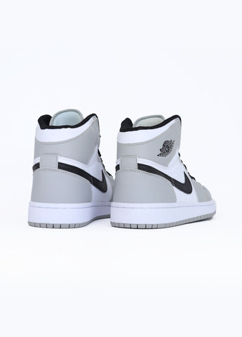 Серые всесезонные кроссовки мужские и женские nike jordan 1 retro smoke grey | найк аир джордан 1 ретро смоук серые No Brand
