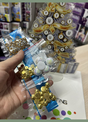 Алмазна мозаїка ColorArt Ялинка патріотична з підставкою 25см Color (315341022)