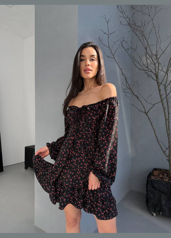 Черное легкое платье мини на завязках в цветок черного цвета 32539 клеш Fashion с цветочным принтом