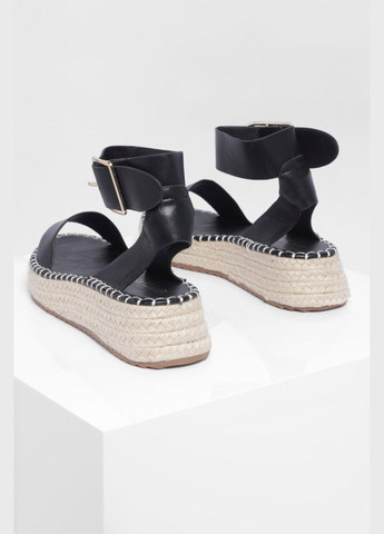 Черные босоножки на платформе Boohoo