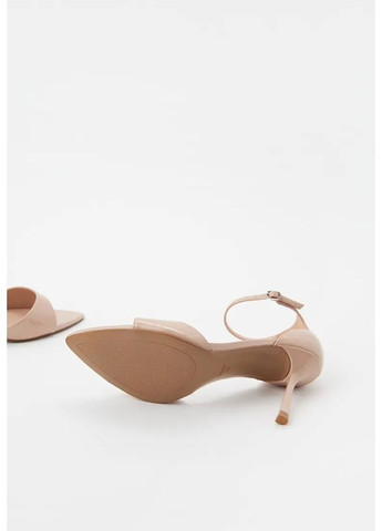 Бежевые босоножки Mango