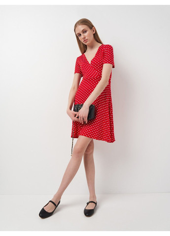 Красное кэжуал платье Missguided в горошек