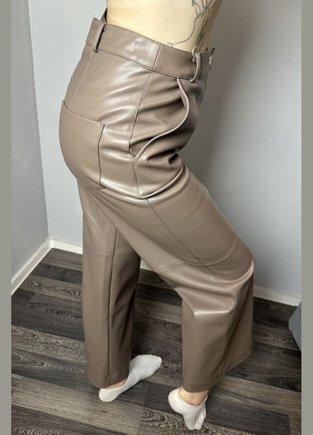 Женские прямые брюки из эко-кожи на флисе коричневые MKTRG3386-11 Modna KAZKA (276650268)