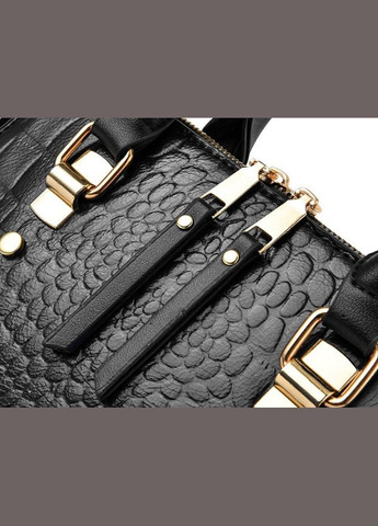 Модна жіноча сумка через плече з брелоком еко шкіра зміїний принт коричнева (sku_664Р) No Brand (330575898)