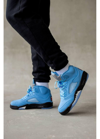 КРОСІВКИ ЖІНОЧІ NIKE AIR JORDAN RETRO 5 UNC НАЙК АІР ДЖОРДАН No Brand чорні демісезони (367177817)