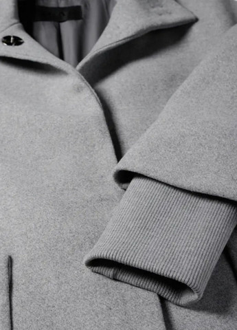 Светло-серое зимнее Пальто C&A