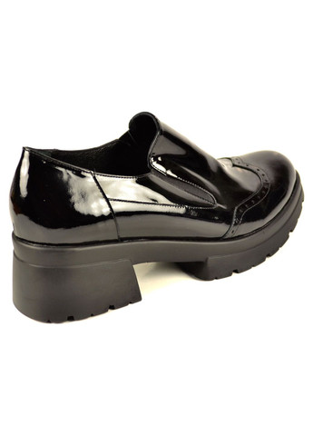 Туфлі Lottini на среднем каблуке