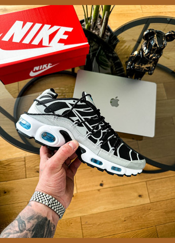 Черные демисезонные мужские кроссовки nike air max tn plus toggle black grey | найк аир макс тн плюс черные серые No Brand