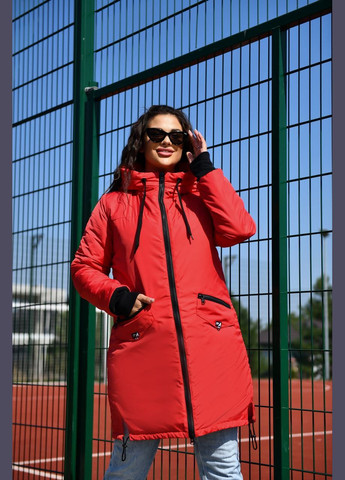 Червона жіноча куртка з капюшоном колір червоний р.48/50 449633 New Trend