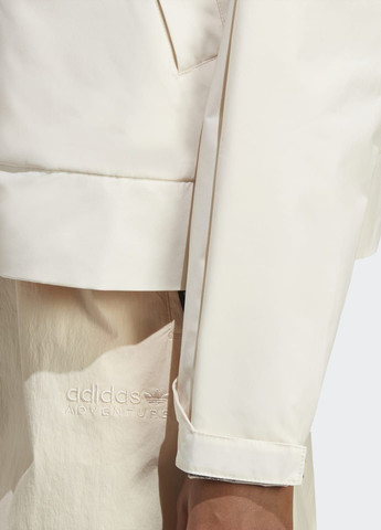 Біла демісезонна куртка adventure crop adidas
