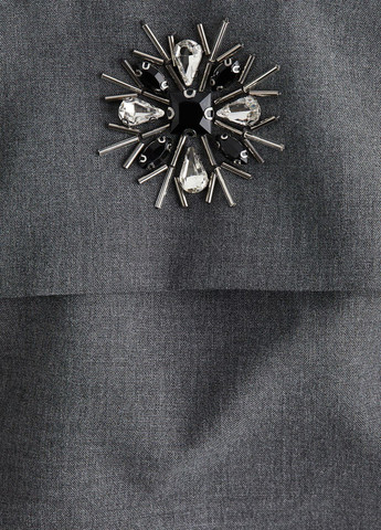 Серое платье H&M однотонное