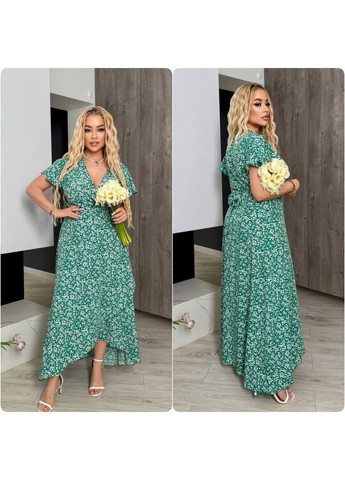 Темно-зеленое повседневный женское летнее платье на запах длины меди. на запах MonCher с цветочным принтом