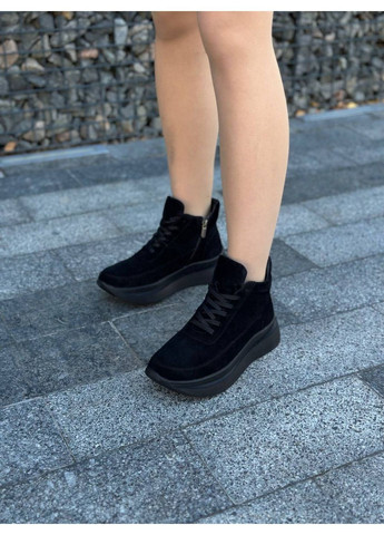 Чорні всесезонні жіночі замшеві кросівки VZUTIK