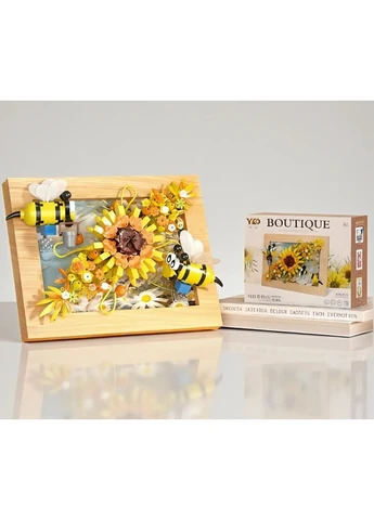 Конструктор Creative Sunflower Серия Art Bouquet Фоторамка Подсолнечник и пчелы 322 детали (2104619332) No Brand (382766556)