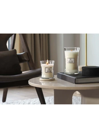 Ароматическая свеча в стекле Medium White Tea & Jasmine 275 г (92062E) WoodWick (400787809)