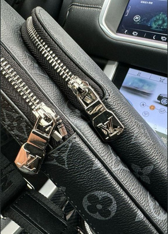 Чоловіча нагрудна сумка Louis Vuitton чорна No Brand (305849046)