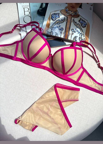 Розовый комплект нижнего белья Mandhari