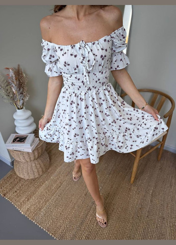 Белое повседневный, праздничный женское мини-платье в цветочном принте. Avanti с цветочным принтом