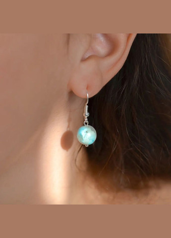 Сережки натуральний камінь Ларімар гладка кулька, фур-ра гіп-ний сплав колір срібло d-10мм+- L-25мм No Brand Підвіски (305593788)