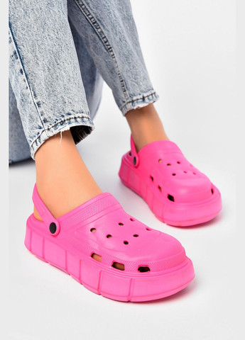 Крокси жіночі рожевого кольору Let's Shop (335206243)