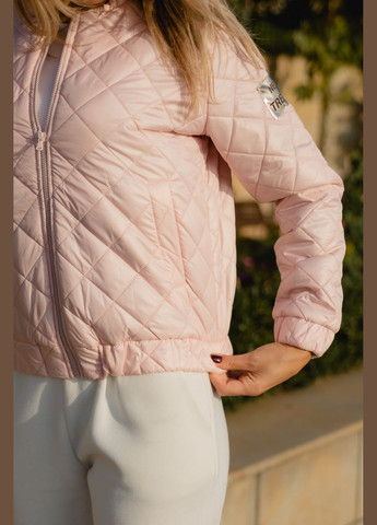Рожева жіноча куртка колір персик р.42/44 408673 New Trend