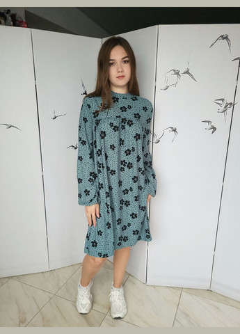 Бирюзовое платье женское свободный крой в цветочки бэби долл Papaya с цветочным принтом