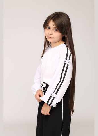 Белая блузка Yuki демисезонная