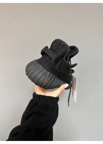 КРОСІВКИ ЖІНОЧІ ADIDAS YEEZY BOOST 350 BLACK V2 АДІДАС ІЗІ БУСТ No Brand чорні демісезони (367174060)