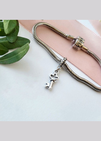 Срібний шарм підвіска без Каменів Ключ срібло 925 проби Чорнене 822/1ч 1.20г No Brand (306742085)