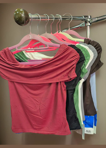 Топ з відкритими плечима No Brand (326961254)