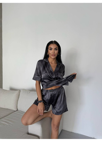 Графитовая всесезон женская пижама графитовая с сатиновым блеском рубашка + шорты Vital-Textile 1297