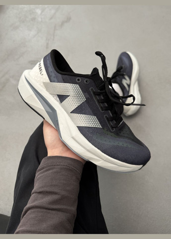 Синій Осінні кросівки чоловічі new balance fuelcell rebel v4 graphite grey white | нью беланс фьюлцел ребел сині No Brand