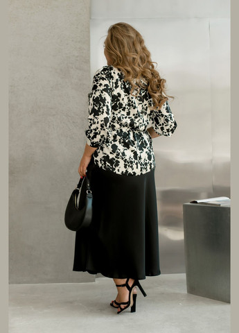 Молочная блузка Minova