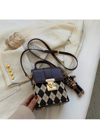 Детская мини сумочка на плечо с брелком зайцем для девочек из экокожи и ткани розовая No Brand (351536888)