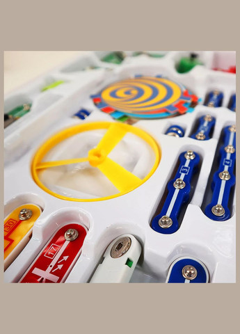 Конструктор электронный Свет и цвет RGB 24 схемы (D70700) DOKA (326805358)