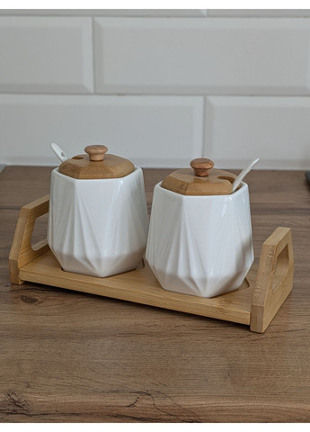 Набір ємностей на бамбуковій підставці 2 ємності 330мл білі BonaDi (361125586)