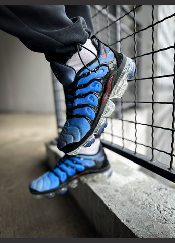 Синие всесезонные кроссовки мужские nike air vapormax plus retro knicks blue black | найк аир вапормакс синие черные No Brand