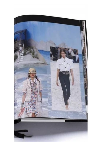 Chanel Catwalk. Полные коллекции (2-е изд.) на английском Thames & Hudson (392245246)