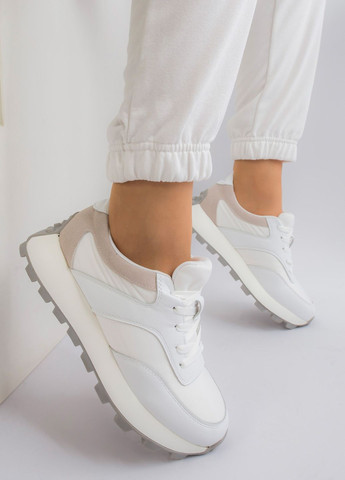 Білі кросівки жіночі Fashion